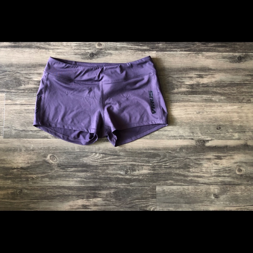 Virus International DATA TECH SHORTS
Women's Cool Jade™ Compression Shorts